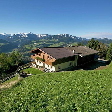 Chalet In Hopfgarten In Brixental With Hot Tub Villa Hopfgarten im Brixental Exterior foto